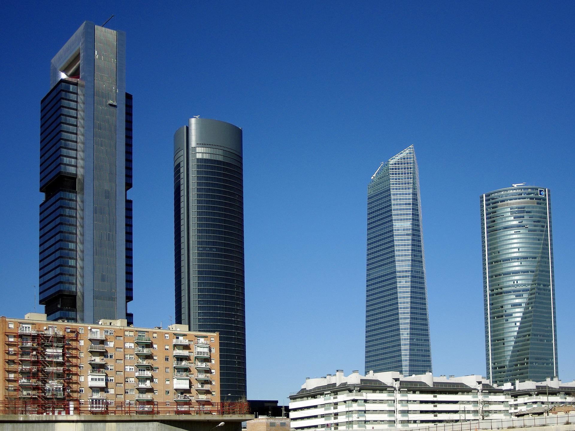 Edificios de Madrid. Imagen: Imagen: DEZALB. Fuente: Pixabay.