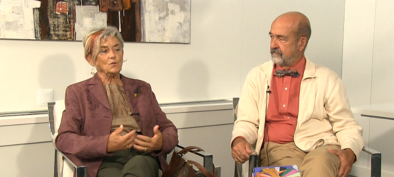 Mercedes Pérez-Fernández y Juan Gérvas, durante la entrevista.