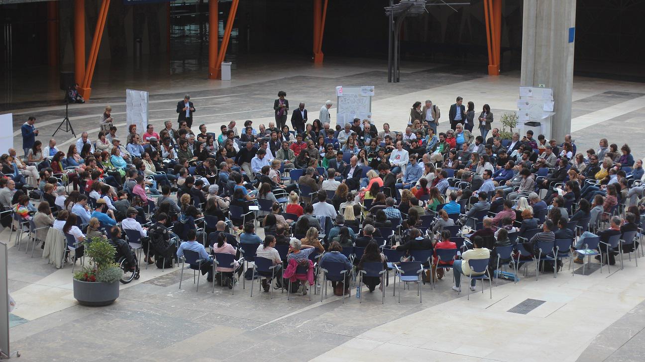 Momento de uno de los debates. Foto: NESI Forum