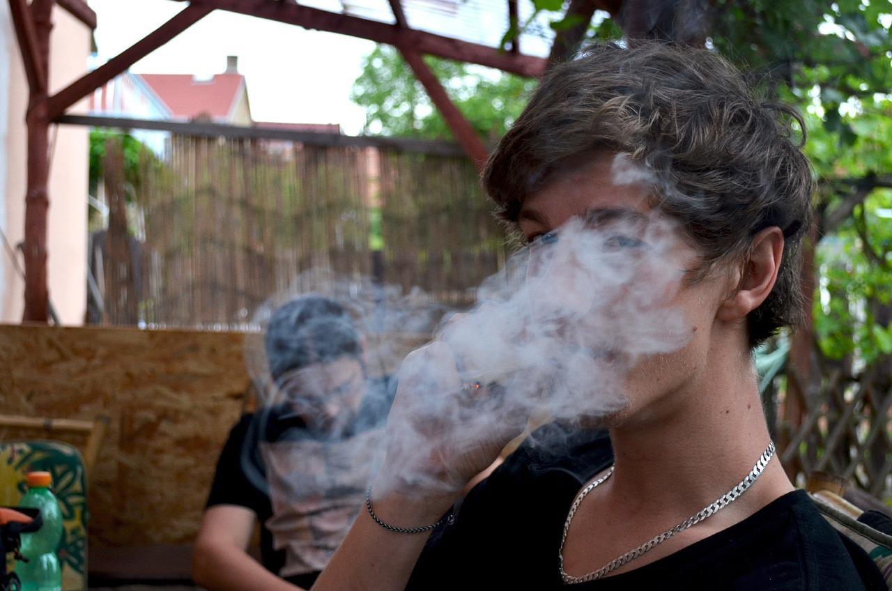El consumo precoz de marihuana impide superar el bachillerato