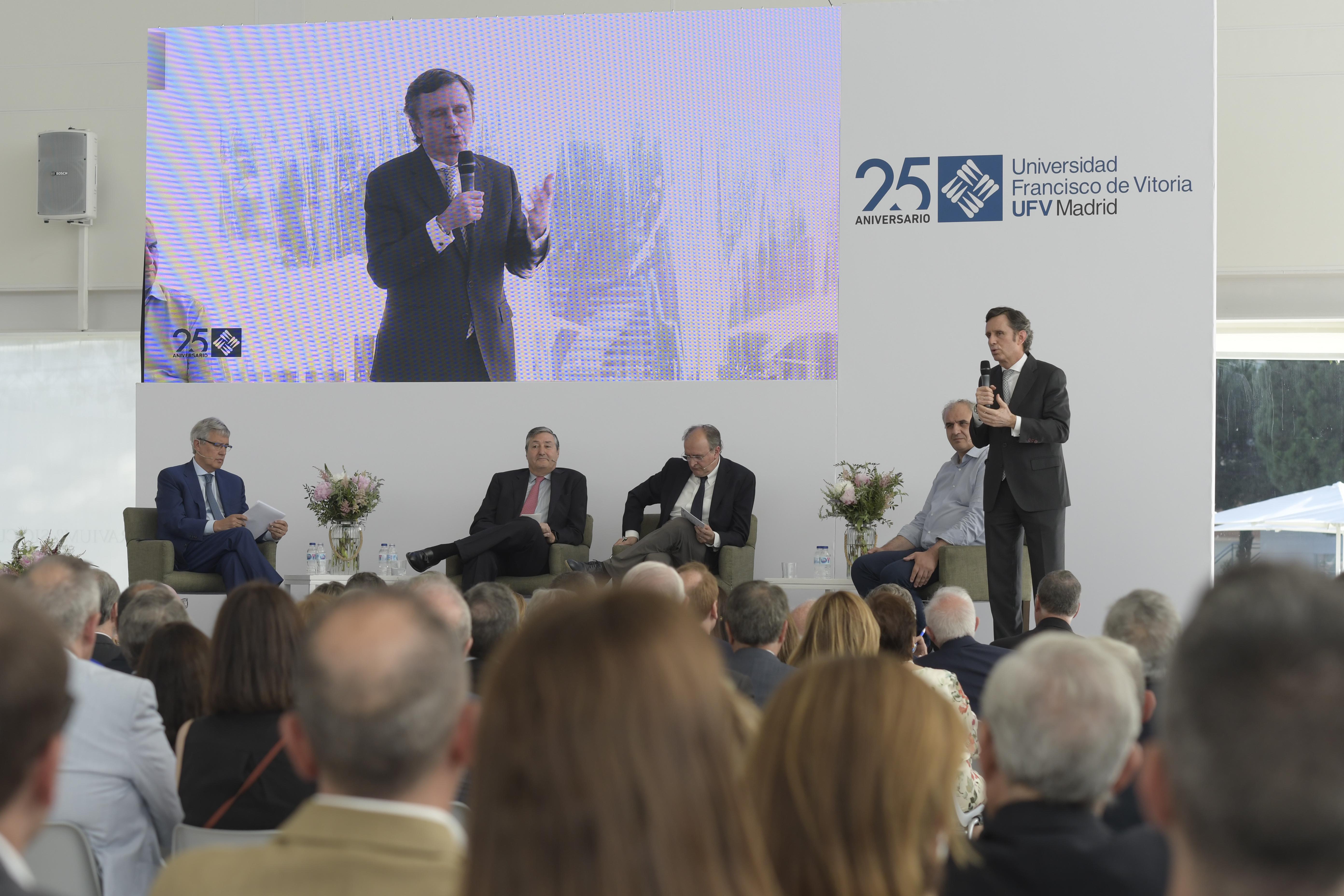 Momento del debate. Foto: UFV.