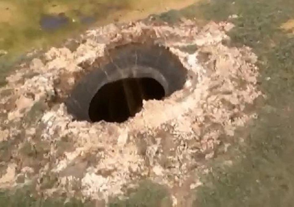 Primer cráter descubierto, en la península de Yamal, al noroeste de Siberia. Imagen: Bulka-YouTube. Fuente: Sinc.