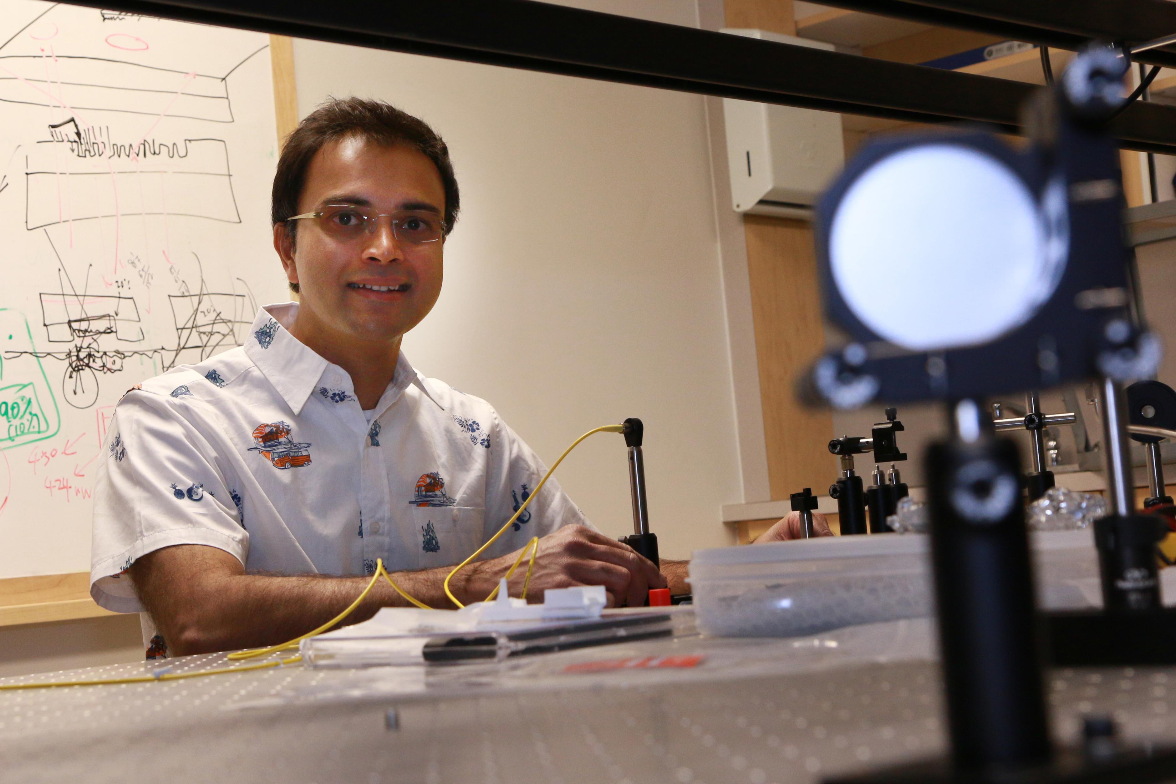 Rajesh Menon. Imagen: Dan Hixson. Fuente: Universidad de Utah.