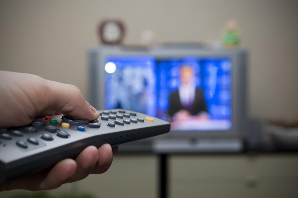 Los adolecentes reciben de la TV valores similares en distintos países. Imagen: flash.pro. Fuente: Flickr.