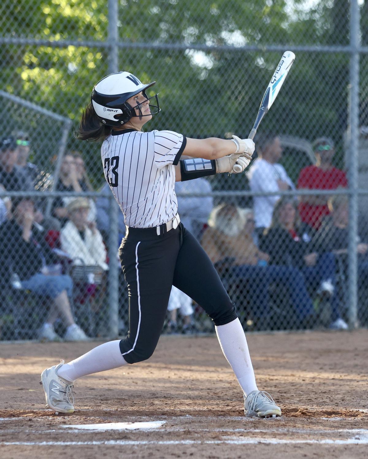 Western advances to softball semi-state