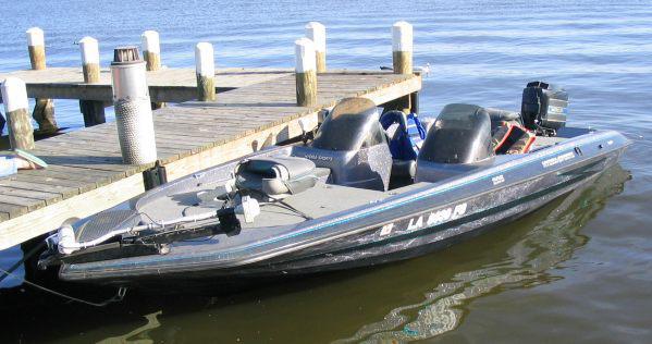 Aluminum or fiberglass boats: which is better?