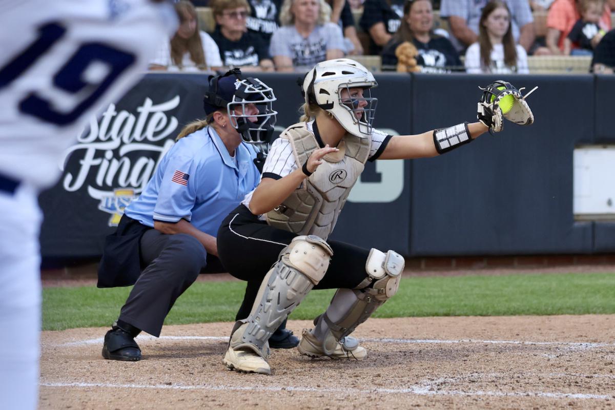 Western wins first state softball title