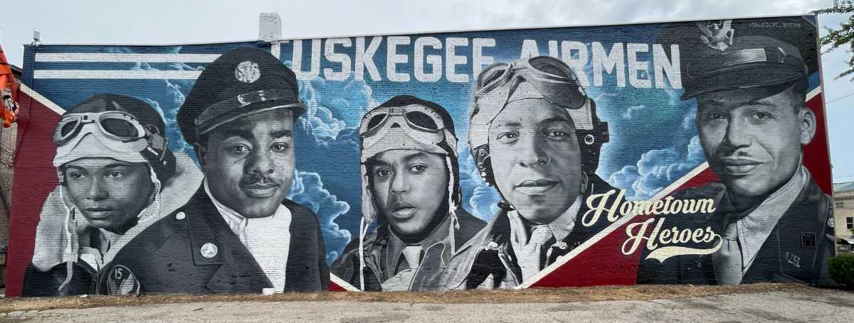 Tuskegee Airman's family donates medal to exhibit