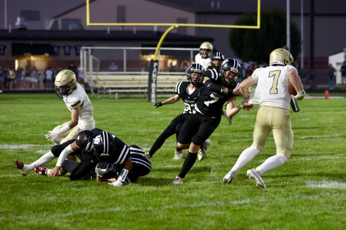 Western rolled in football season opener Western rolled in football season opener