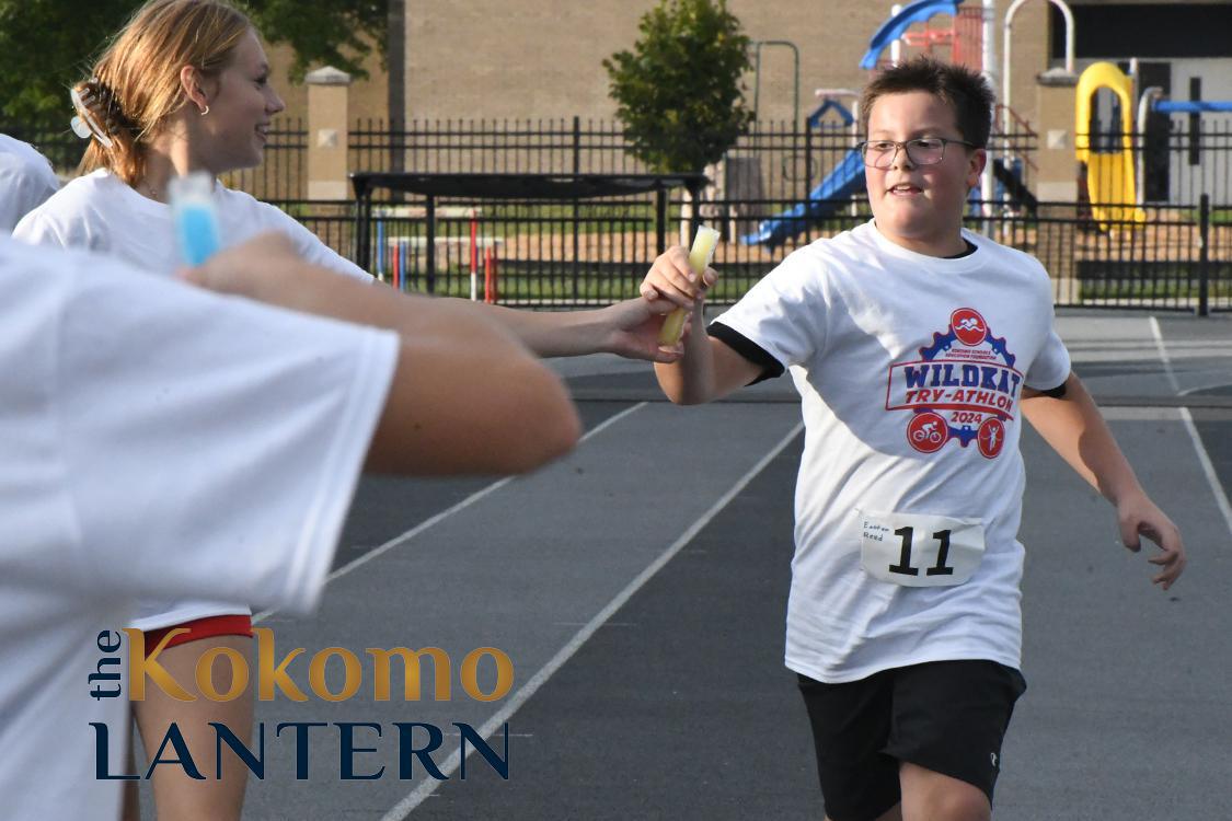 Kids scamper through Pools, Pedals, and Paws Kids scamper through Pools, Pedals, and Paws