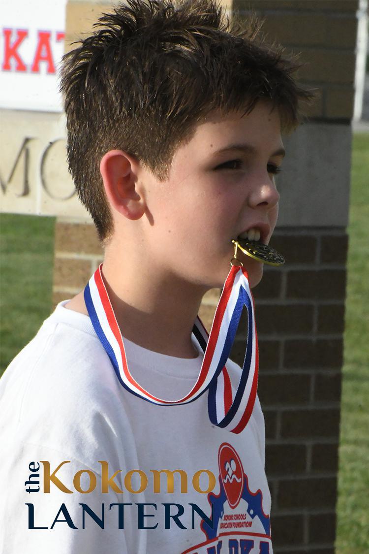Kids scamper through Pools, Pedals, and Paws Kids scamper through Pools, Pedals, and Paws