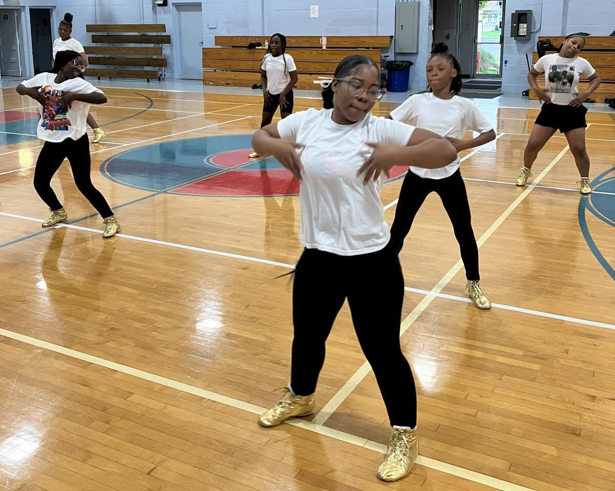 Carver Majorette Team ready to dance Carver Majorette Team ready to dance