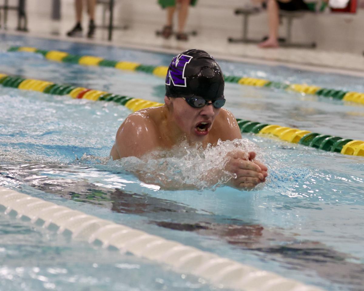 Northwestern splits with Eastern in the pool