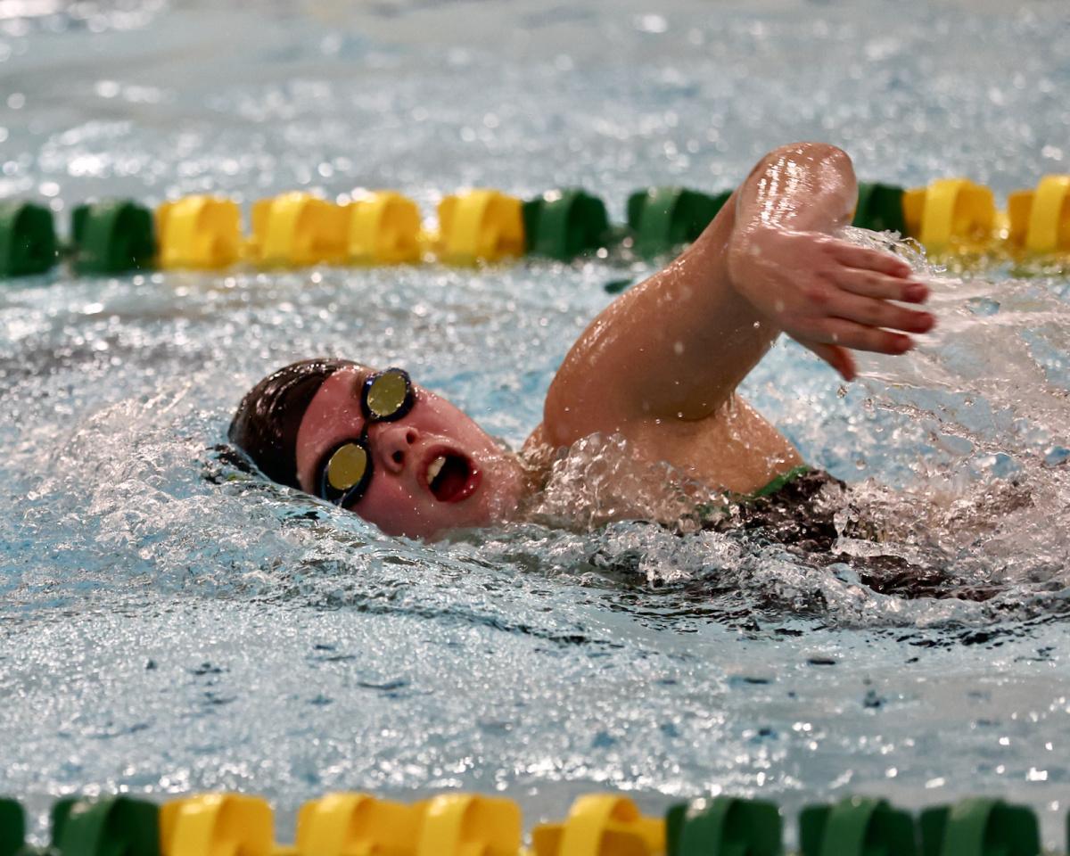 Northwestern splits with Eastern in the pool