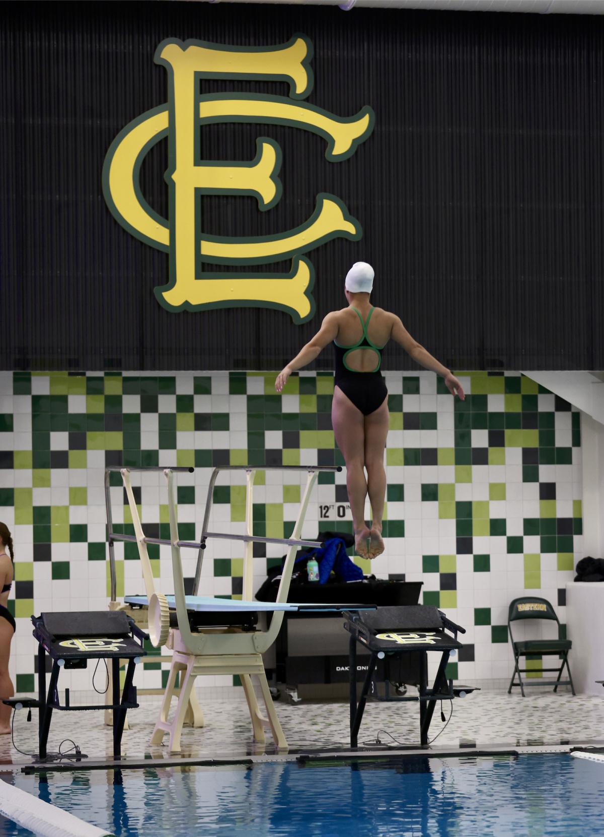 Northwestern splits with Eastern in the pool