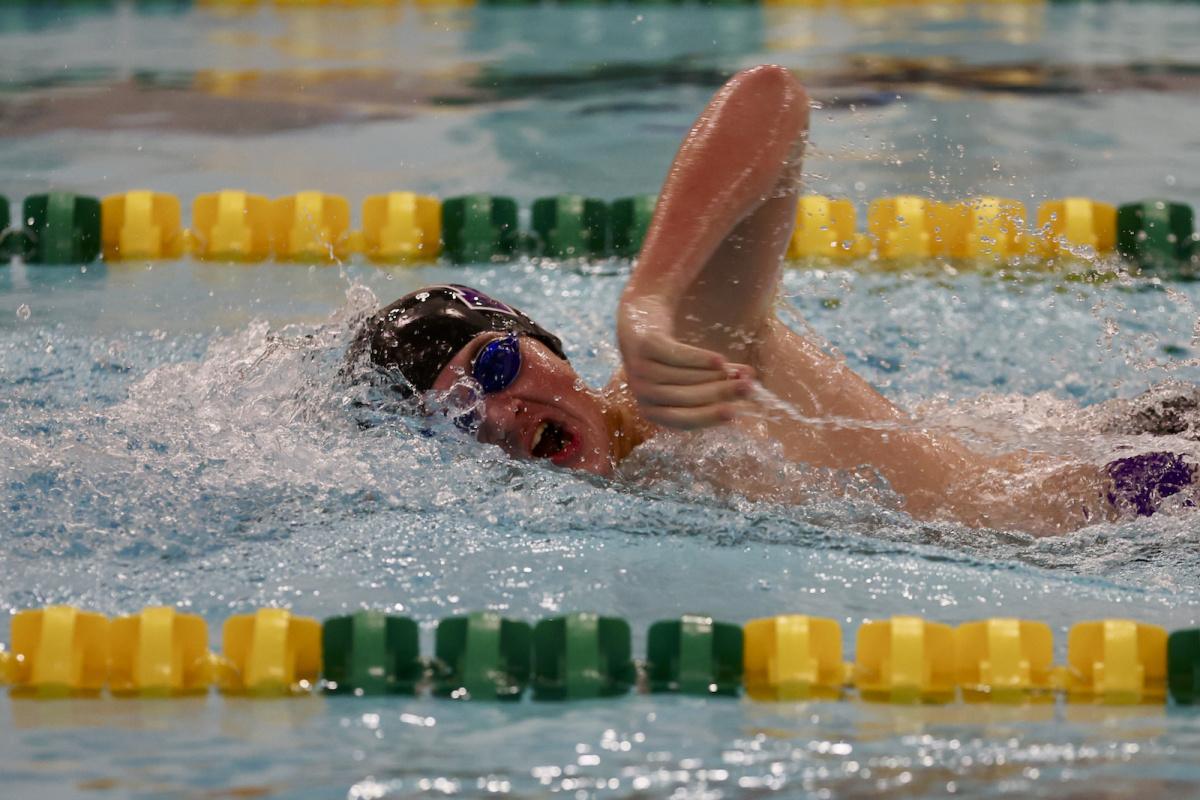 Northwestern splits with Eastern in the pool