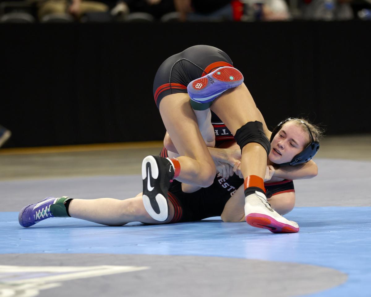 Six compete for girls wrestling gold