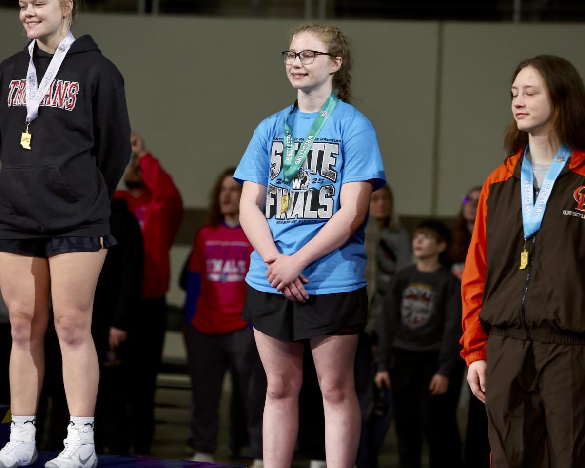 Six compete for girls wrestling gold