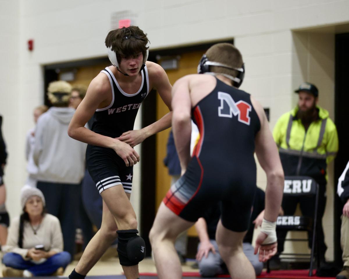 Local wrestlers storm IHSAA Regionals