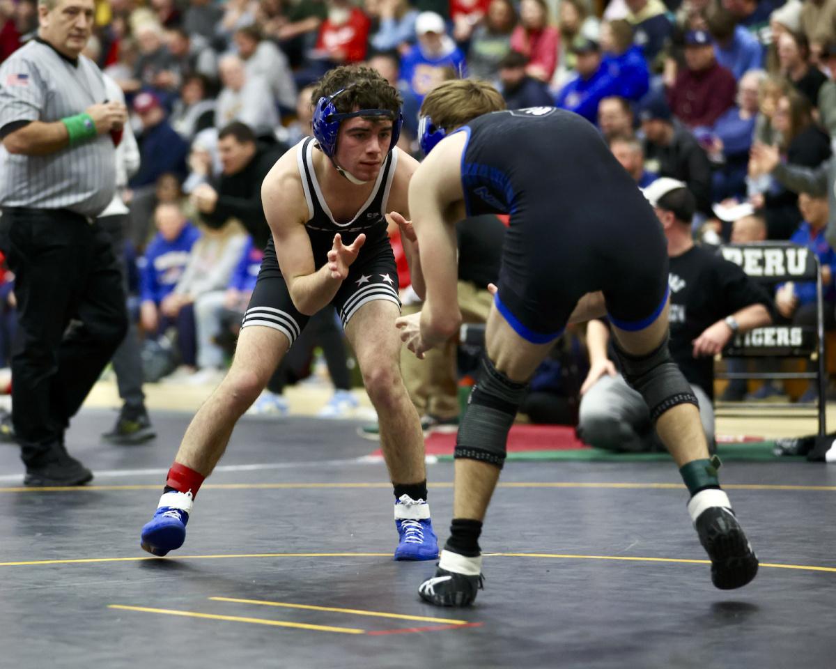 Local wrestlers storm IHSAA Regionals