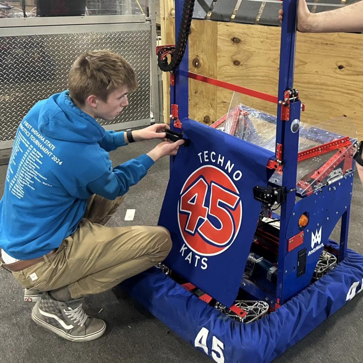 Western hosts FIRST robotics Western hosts FIRST robotics
