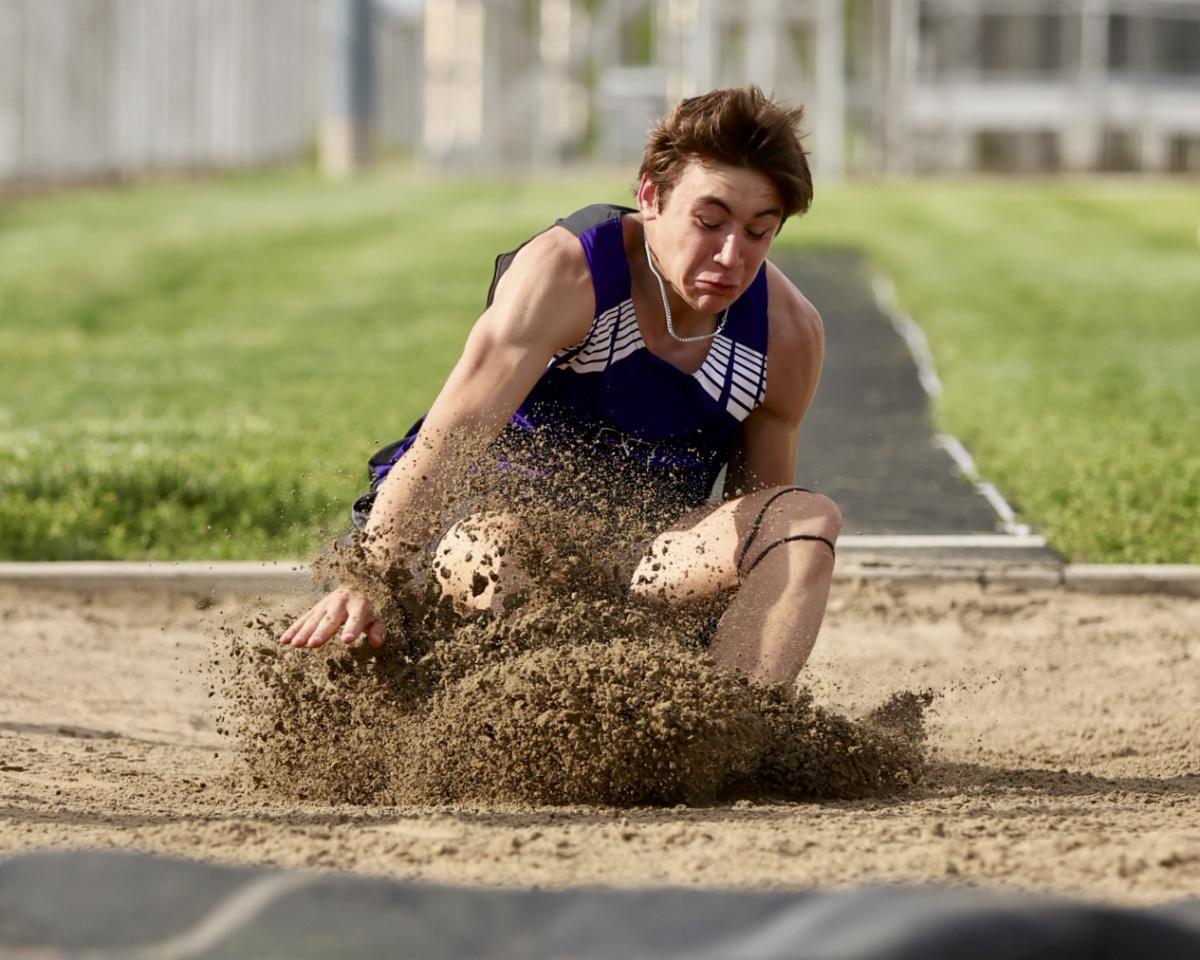 Western, NW take track titles