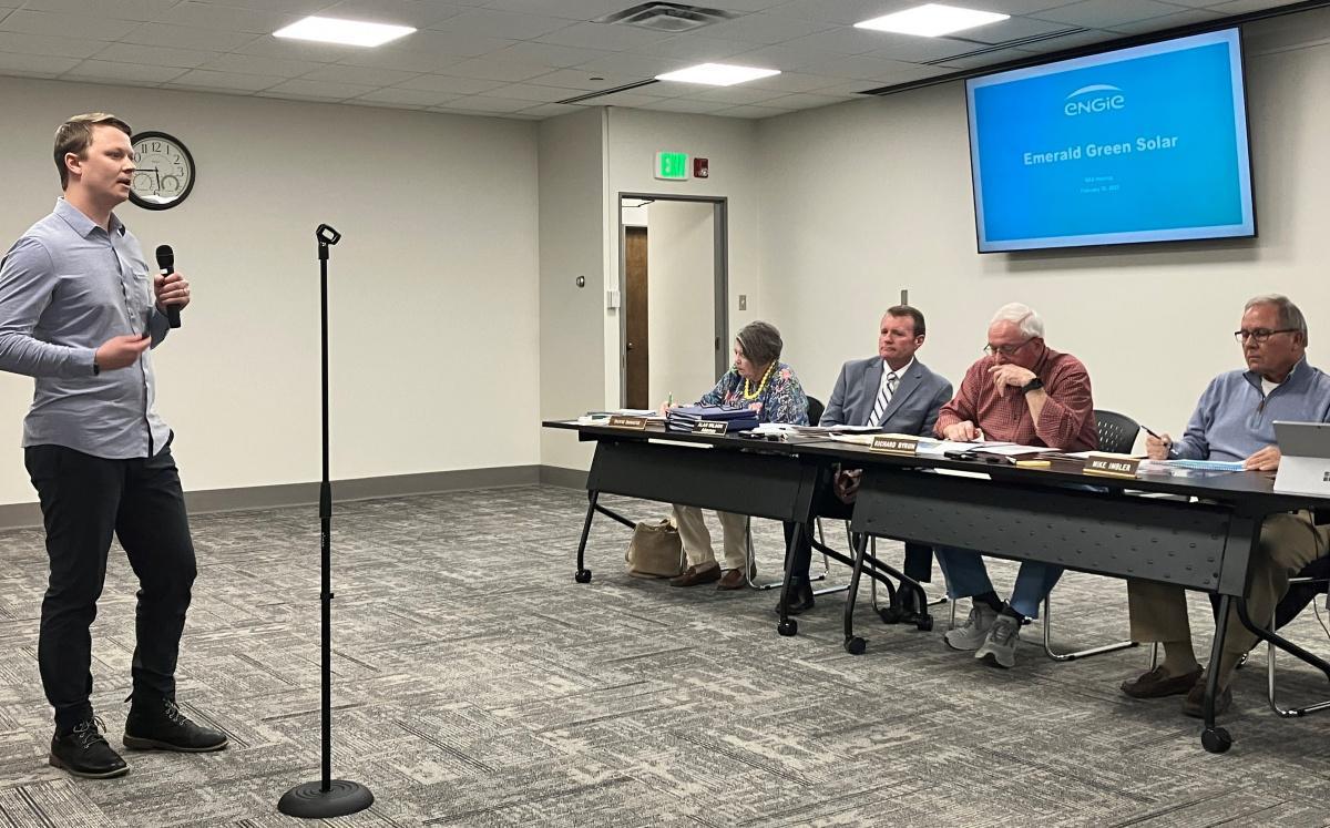 Solar farm clears plat committee