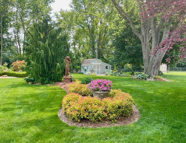 Garden Stroll this Saturday