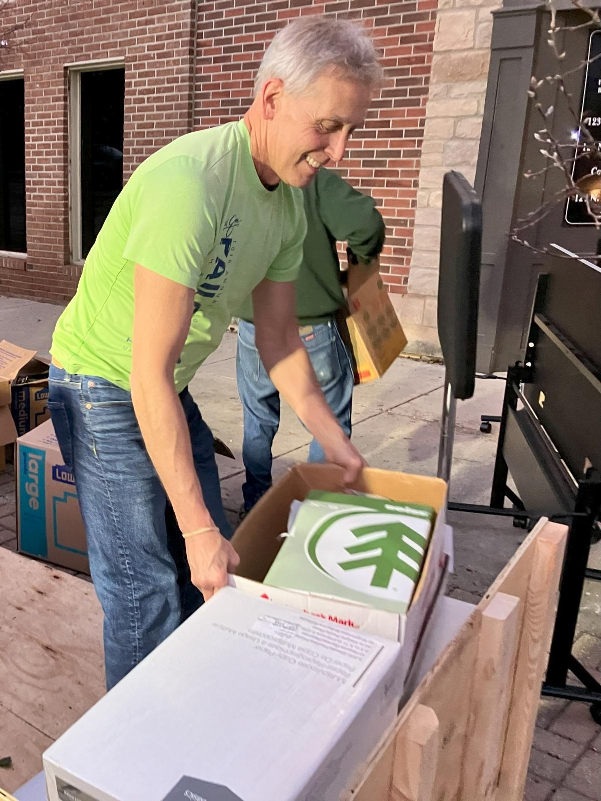 Neer says so long to United Way