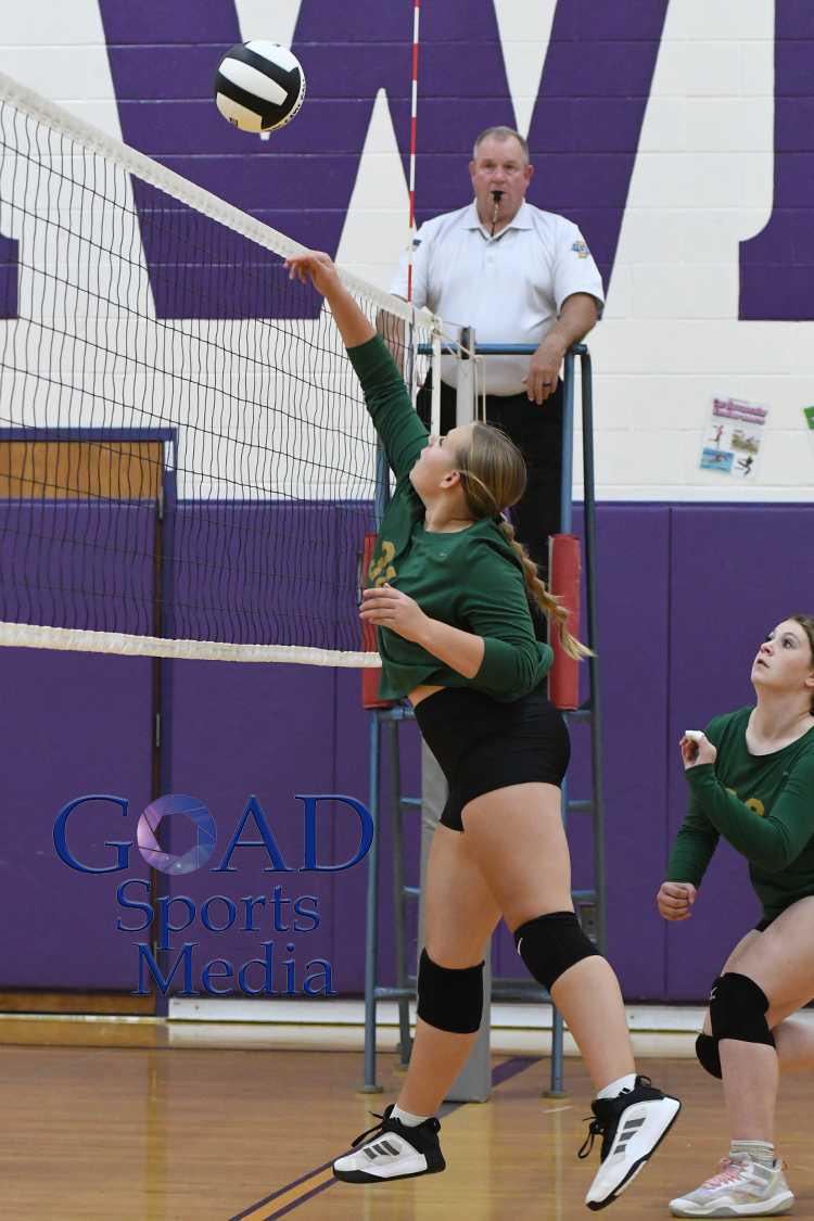 Eastern sweeps NW in MS volleyball