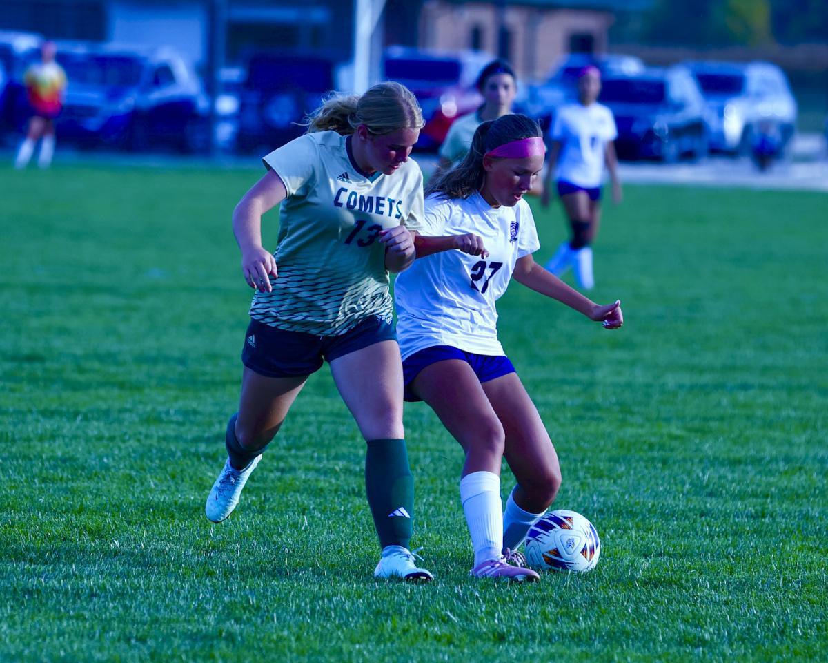 Tigers blank Comets in soccer