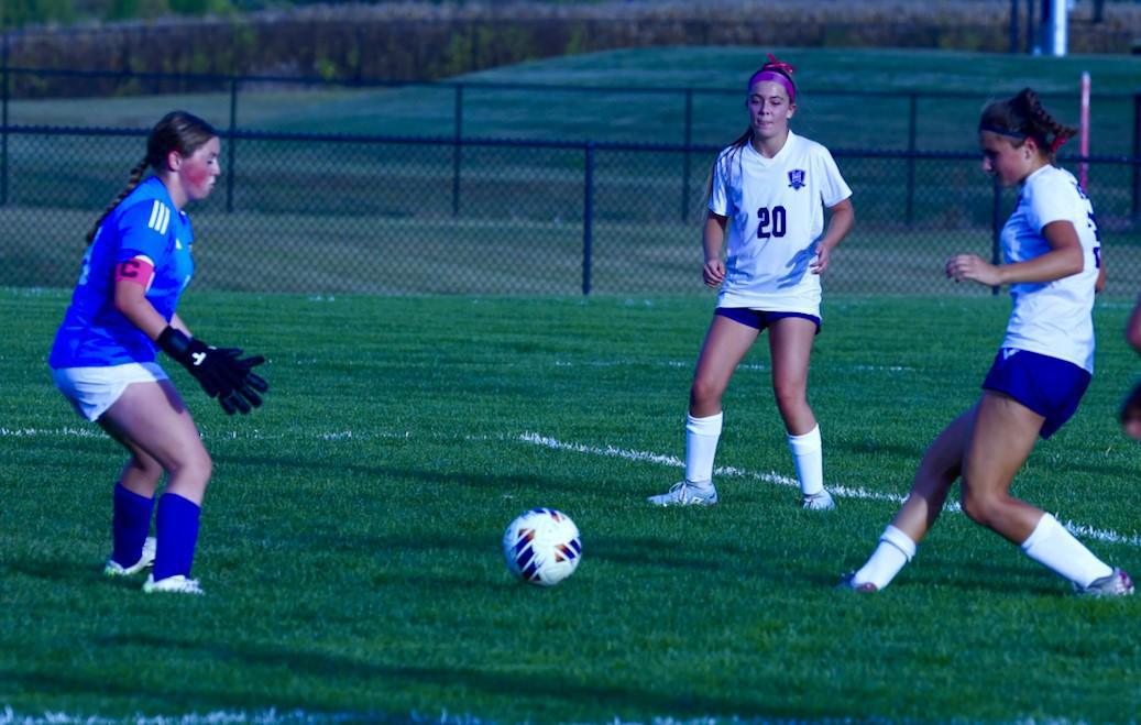 Tigers blank Comets in soccer