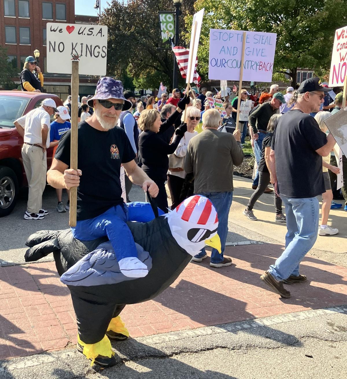 No Kings protest fills courthouse lawn