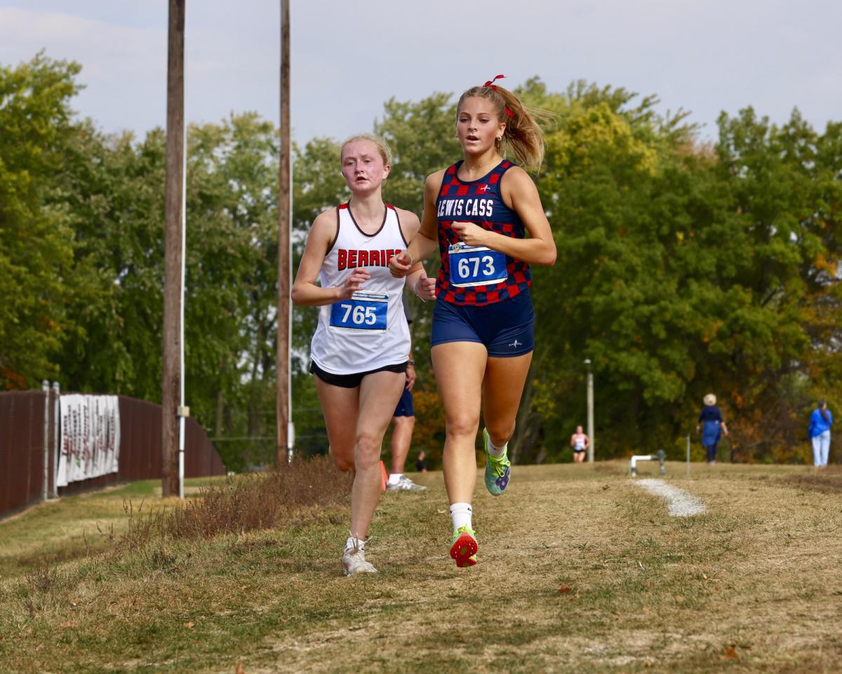 Cass, Western take XC crowns