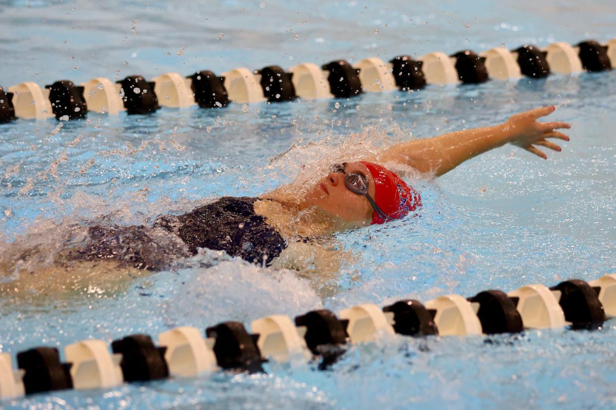 Western girls lap the Katfish