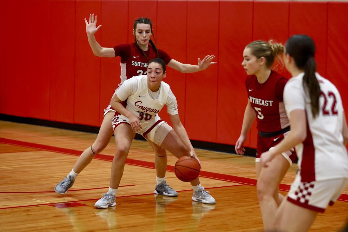 Cougars fall just short at home