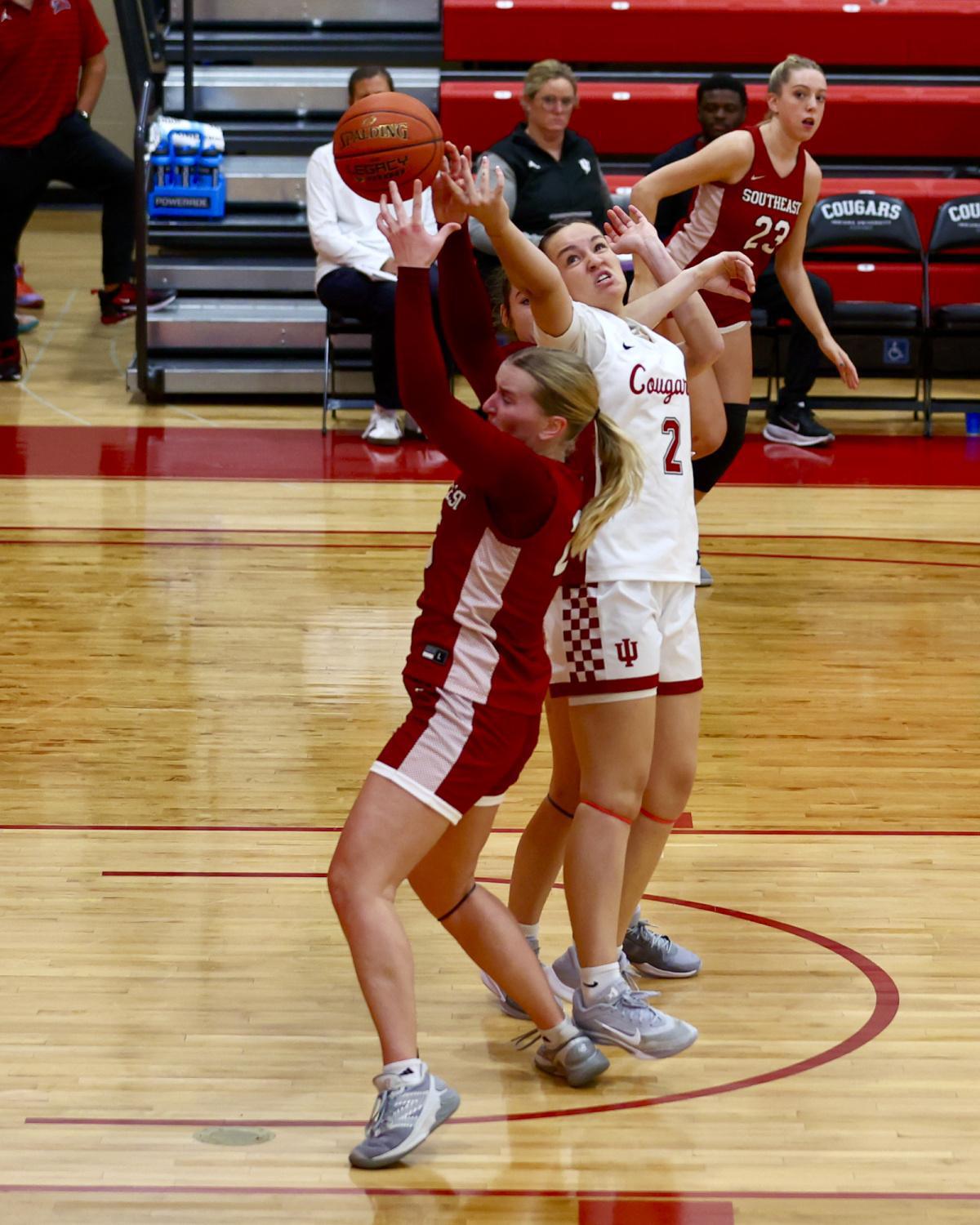 Cougars fall just short at home