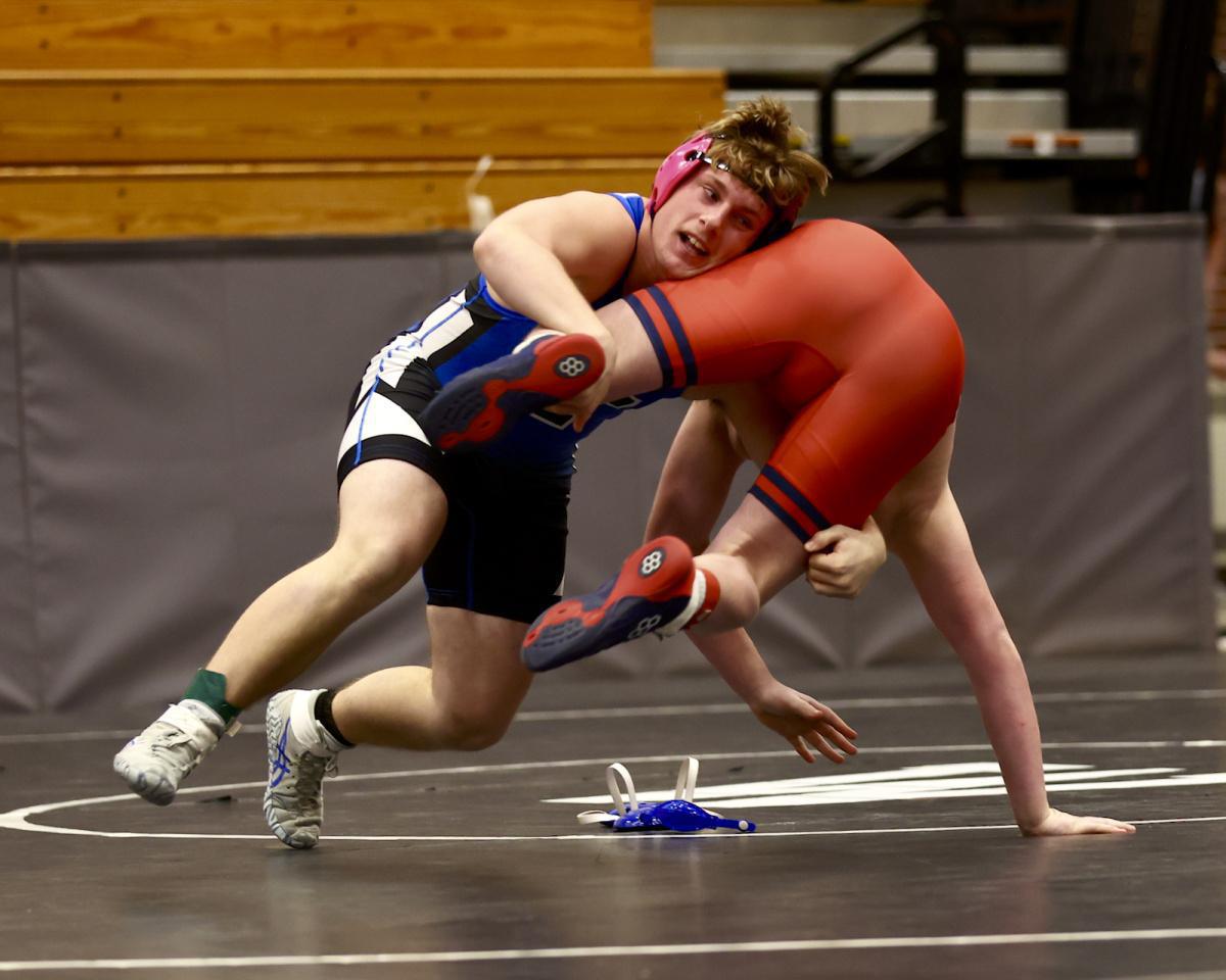 Local grapplers win at Western