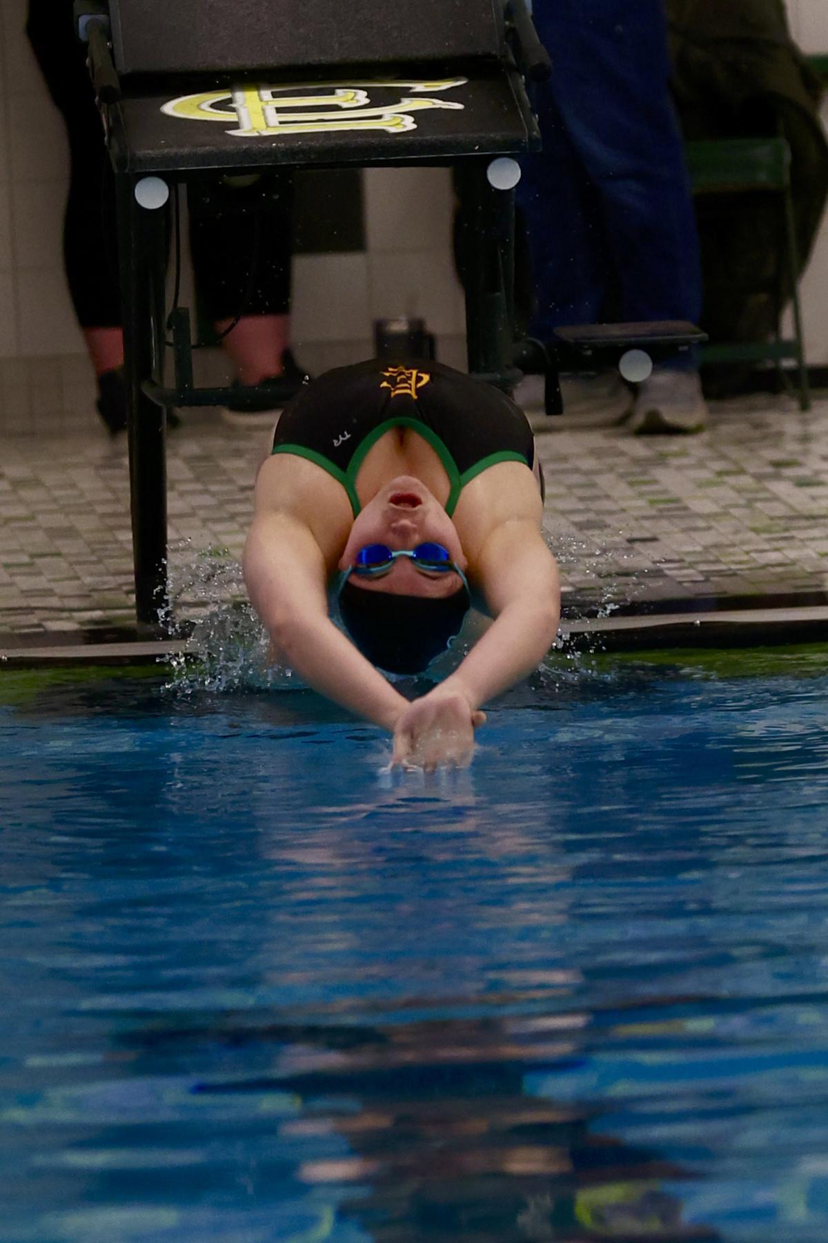 Comets overwhelm the Blue Devils