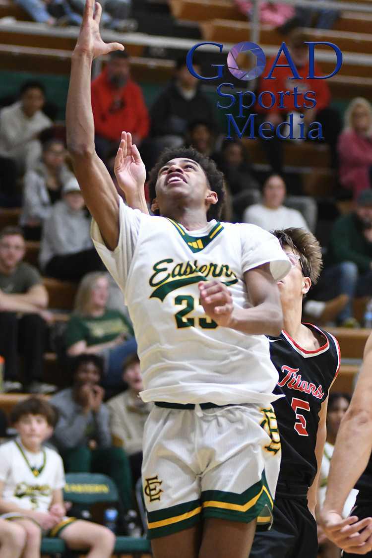 Titans trounce Comets on the court