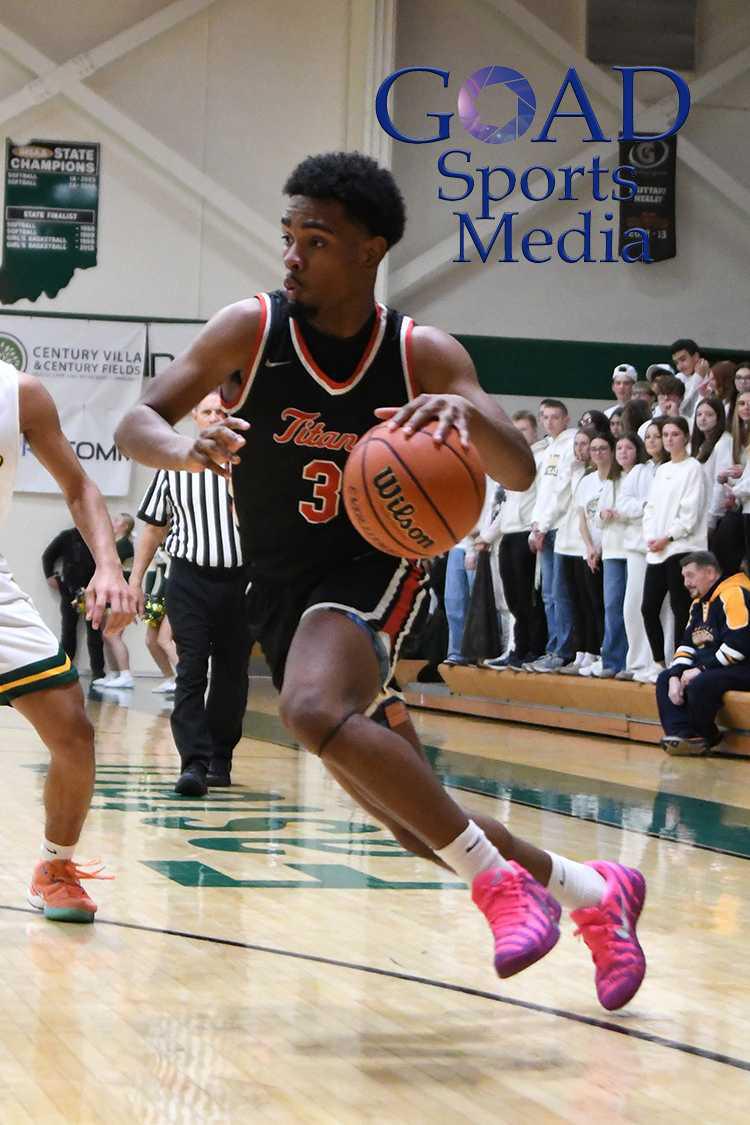 Titans trounce Comets on the court