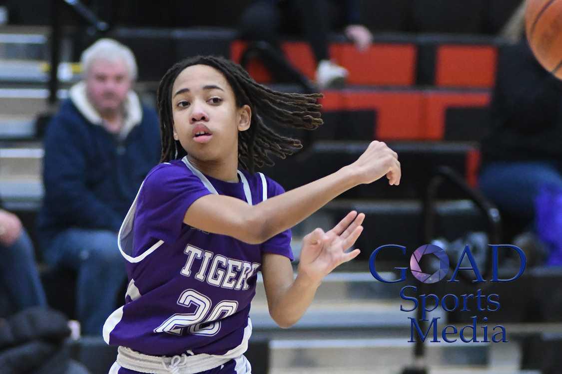 Taylor, NW face off in MS basketball