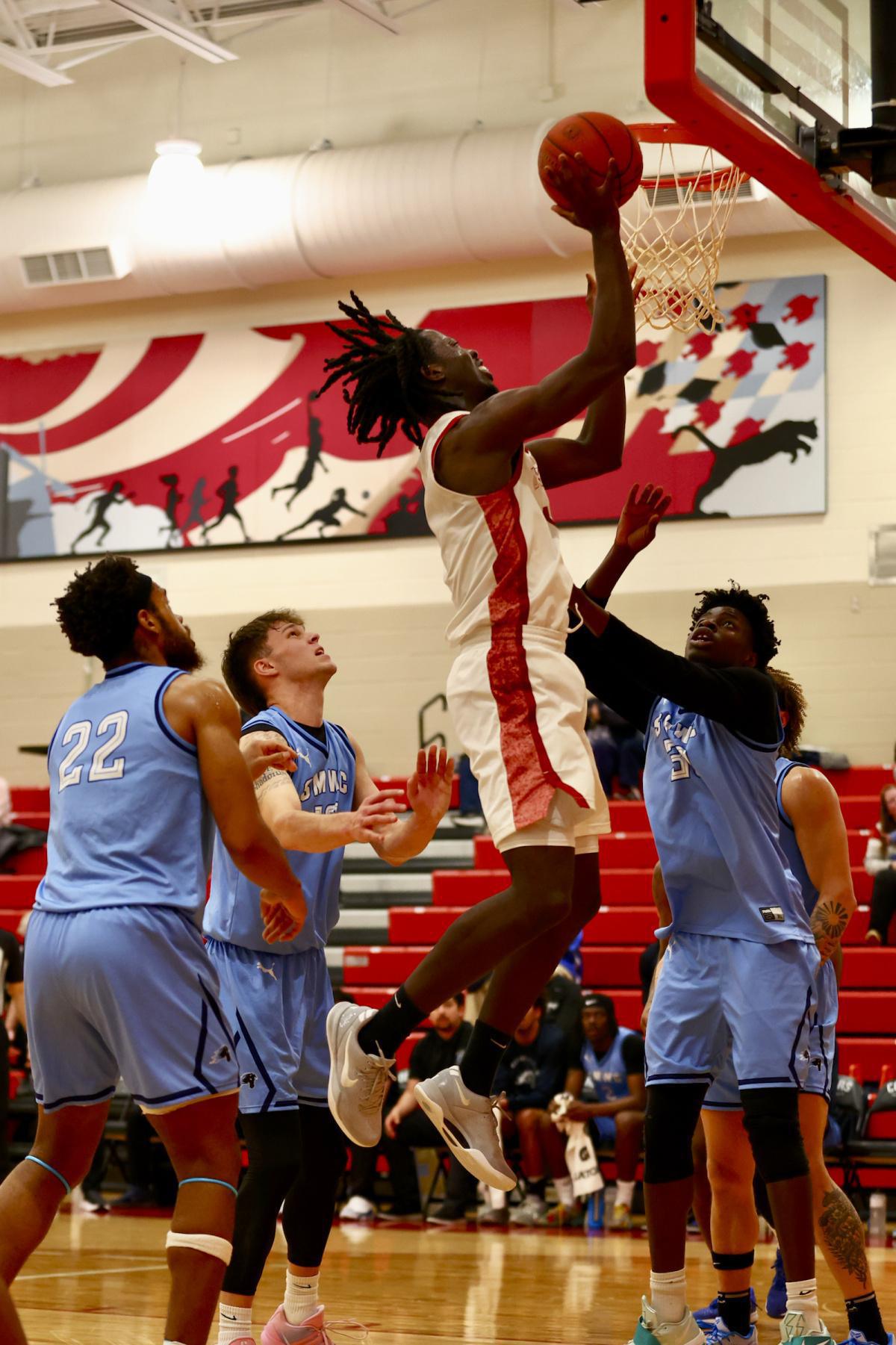 Cougars creeping toward conference crown