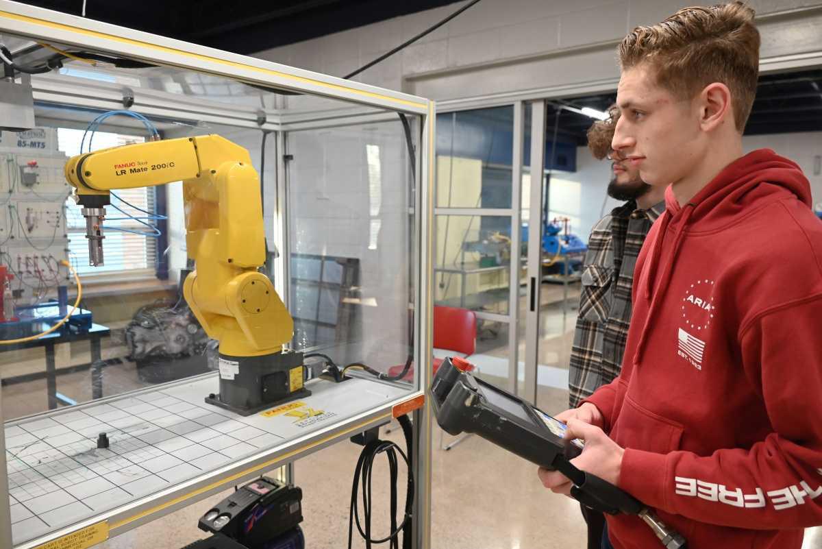 Lewis Cass, Ivy Tech train students for the future