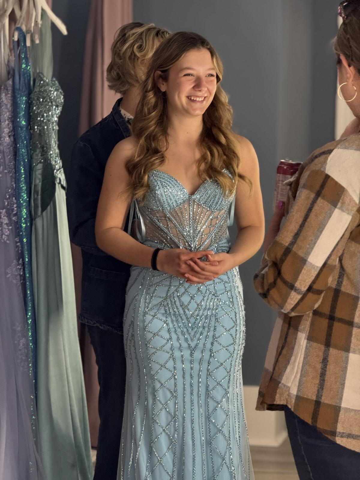 KPD knee-deep in green