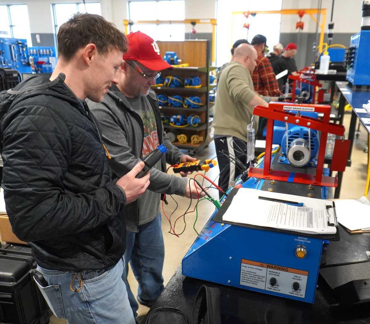 Stellantis, Ivy Tech salute UAW apprentices