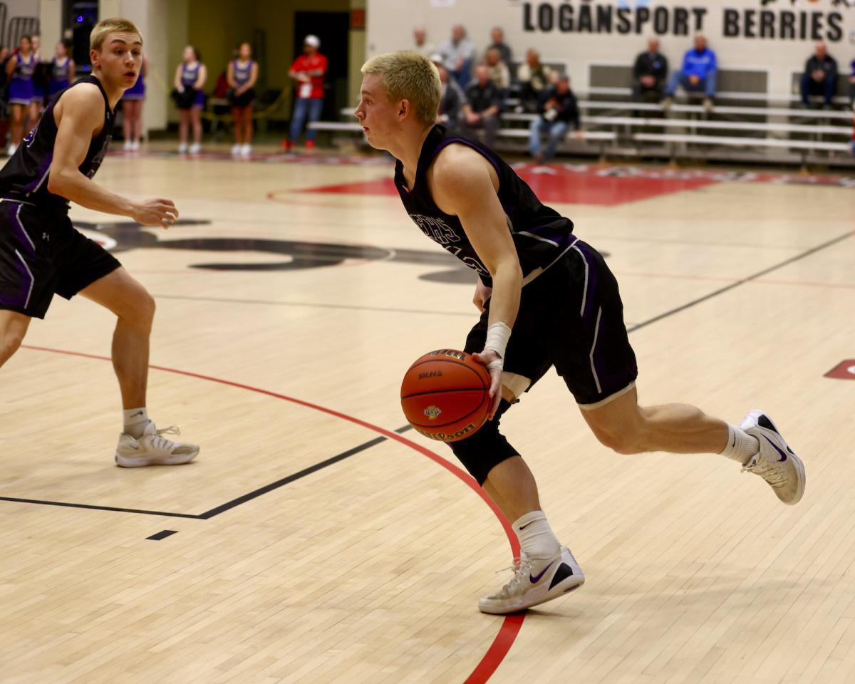 Tigers scratch out successful basketball season