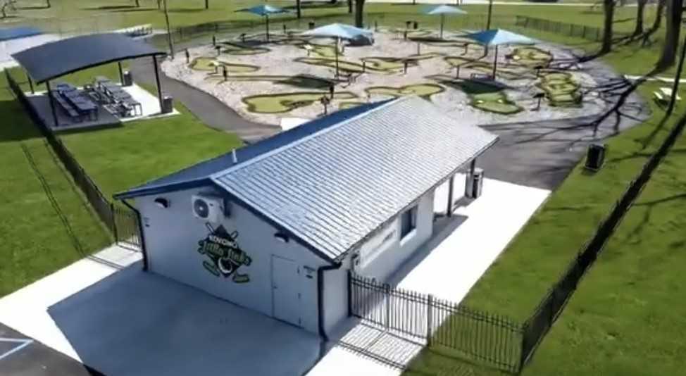 Little Links sinks the putt