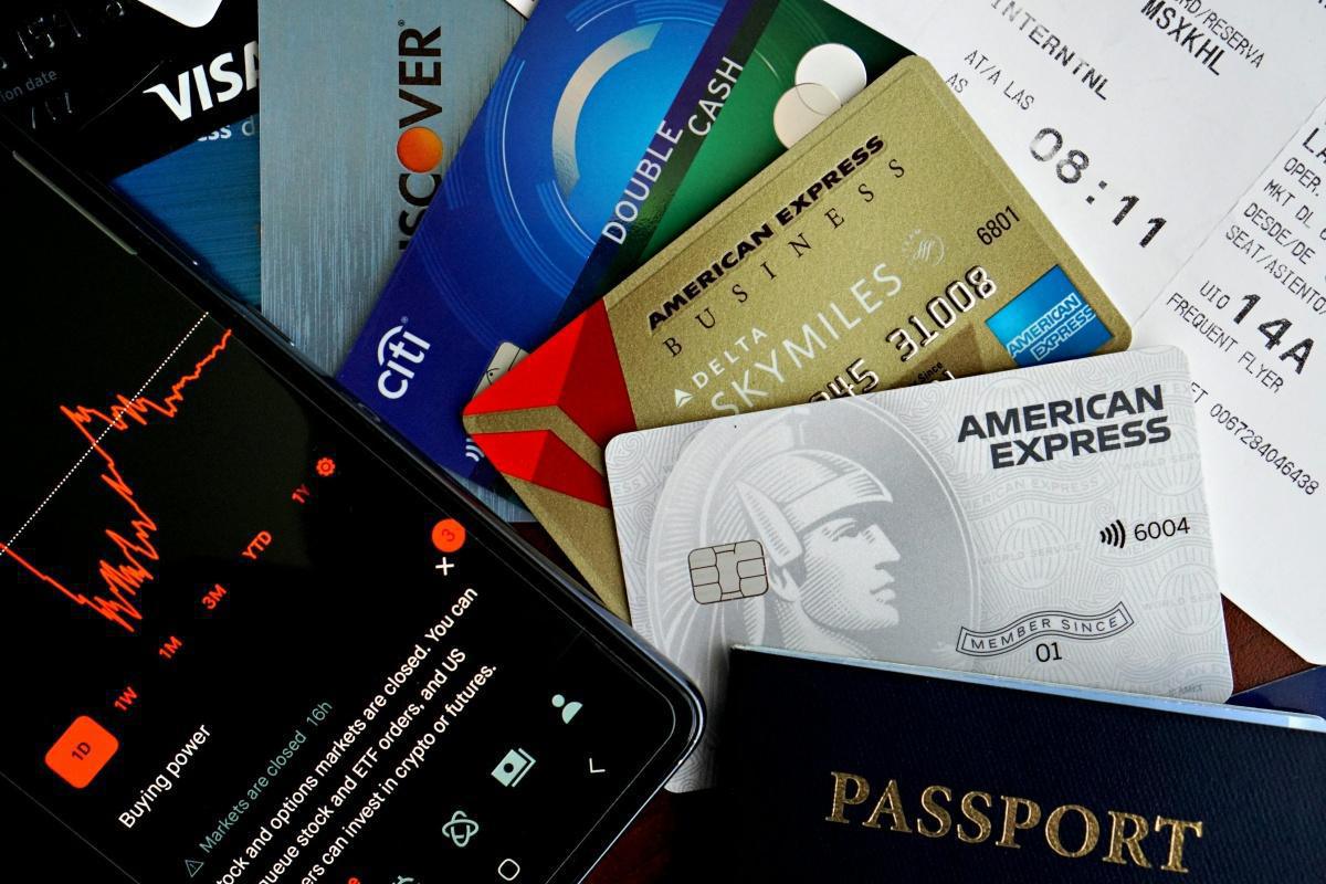 Paris, nouveau QG des fintechs ? Revolut en France...