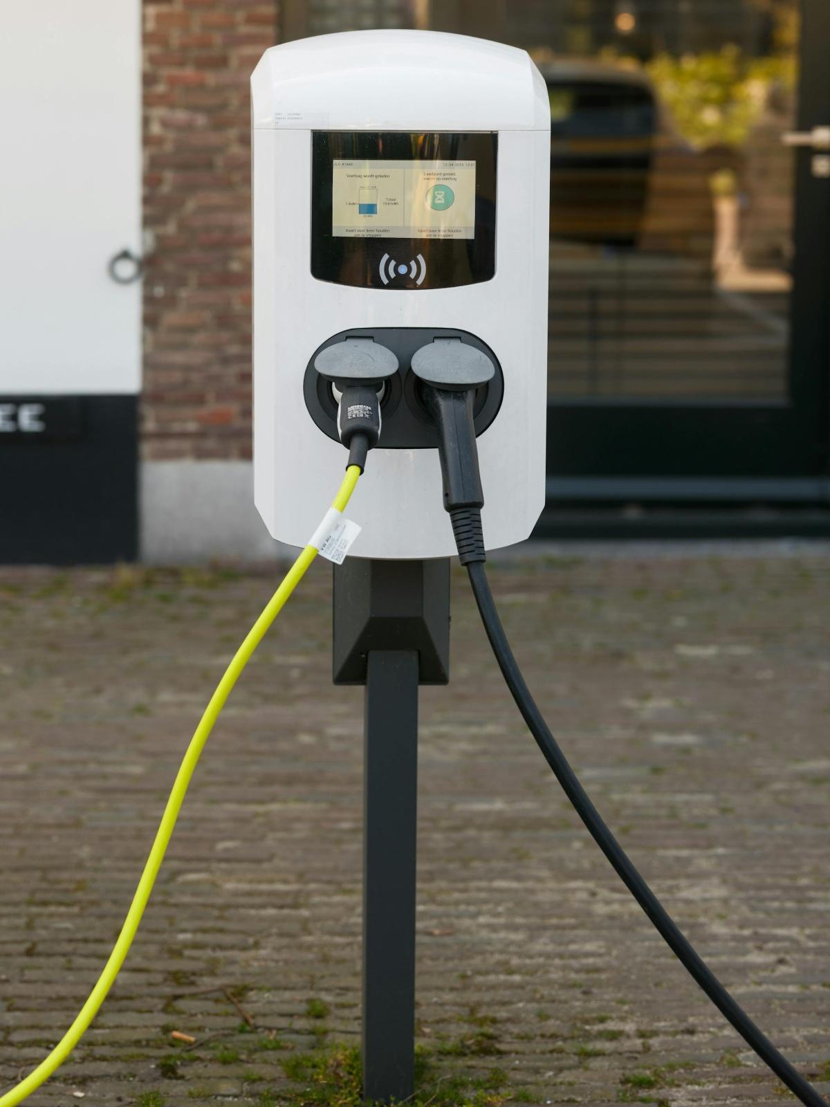 ⚡QU’EST-CE QU’UNE BORNE DE RECHARGE IRVE 🚗 ?